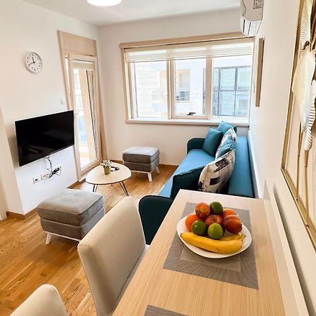 Four Views By The Sea Apartments بودفا المظهر الخارجي الصورة