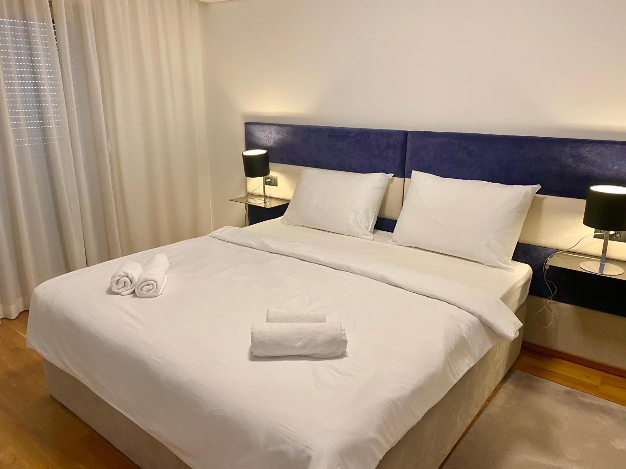 Four Views By The Sea Apartments بودفا المظهر الخارجي الصورة